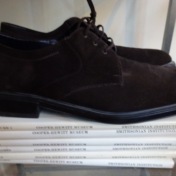 " Salvatore Ferragamo" Mens Chocolate Suede Shoes - Picture 6 of 7